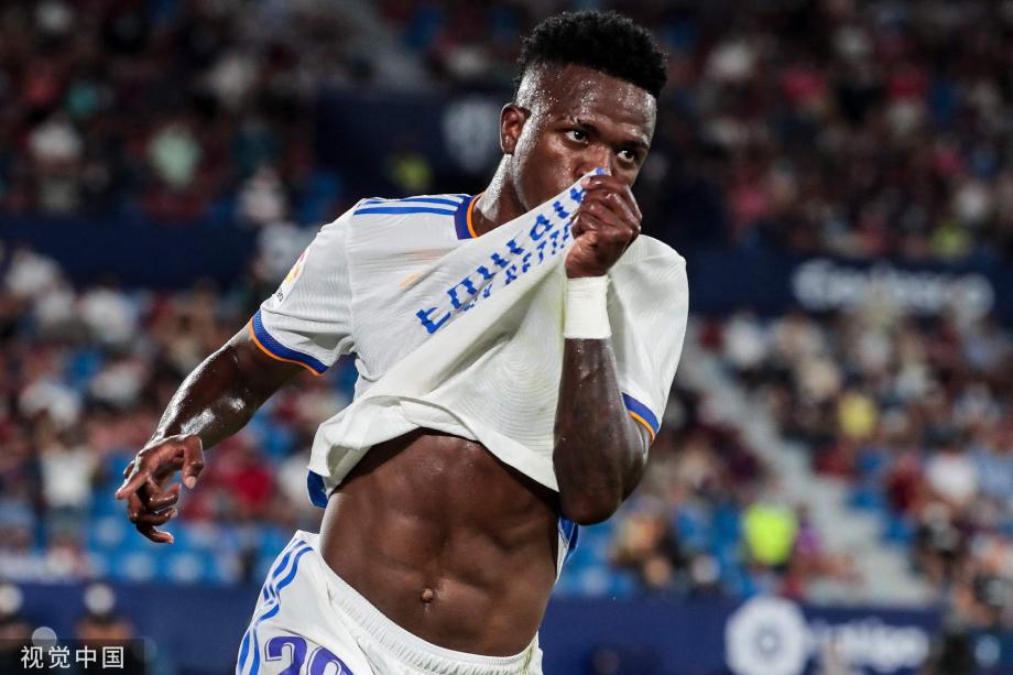 国米明年引援计划有变？明确两大方向：不要老不要小！（国米明年引援策略或调整？两大准则定调：不签老将、不赌小将）