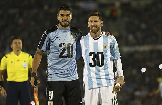 他起跳那一刻对手就绝望了（他跃起之时，对手的希望瞬间归零）