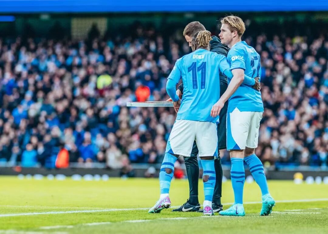 活塞单节净胜16分，三节得分破百领先25分打花老鹰（活塞单节赢16分，三节破百领先25分，提前打崩老鹰）