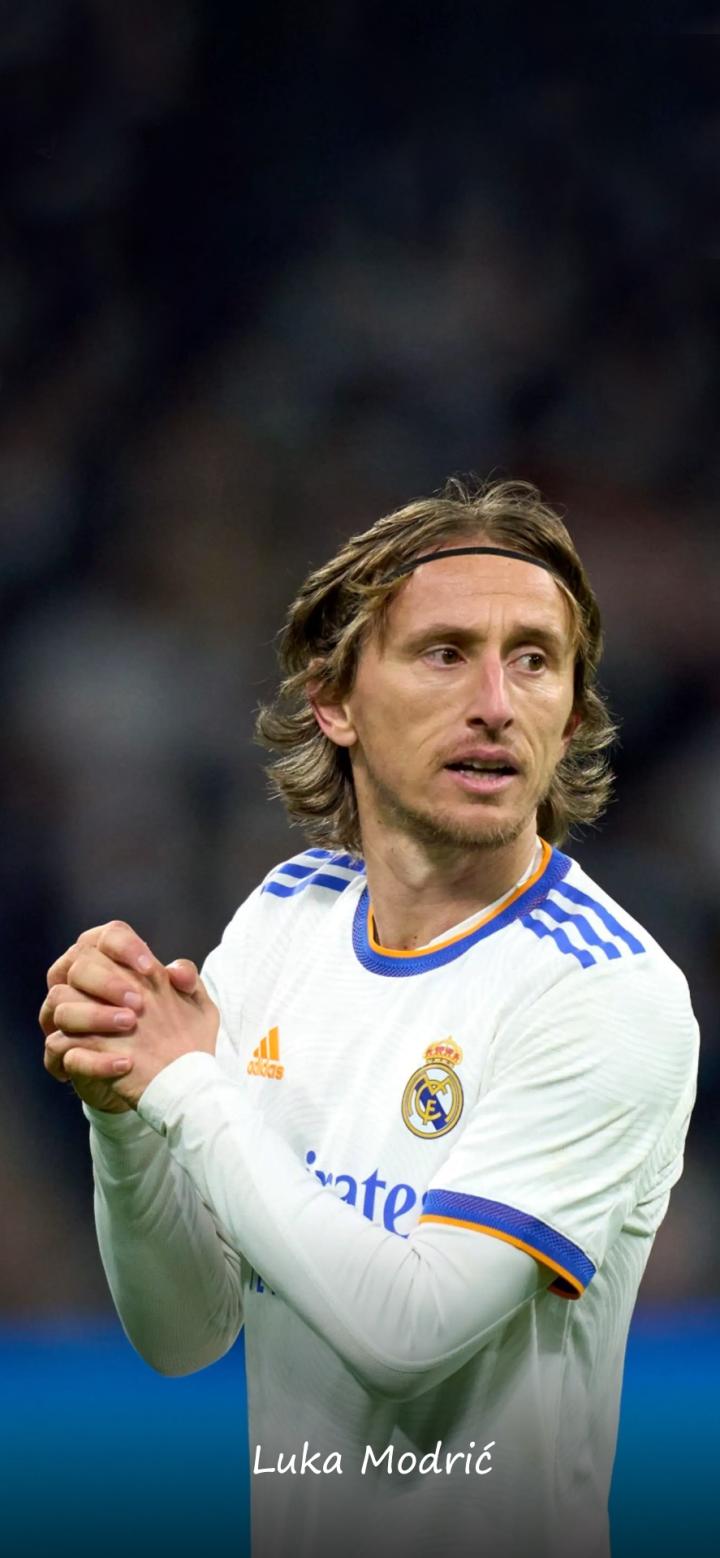 都体：尤文对洛博特卡感兴趣，但他更愿意接受来自国外的报价（都体：尤文有意洛博特卡，球员更倾向接受海外报价）