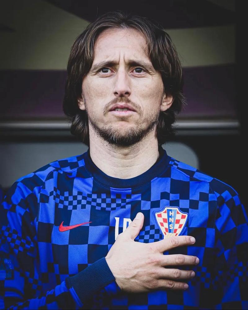 谁能突破？巴萨近8场欧冠只赢两场，法兰克福近7场欧战仅1胜（谁能止颓？巴萨近8场欧冠仅2胜，法兰克福近7场欧战仅1胜）