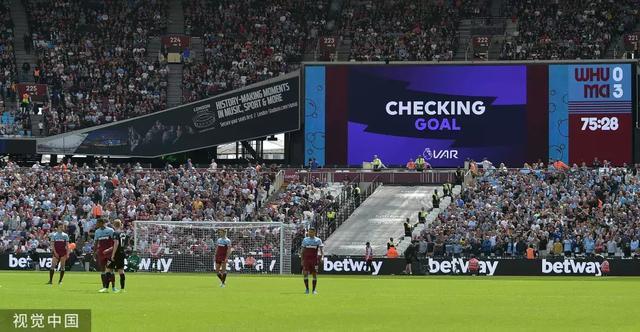 33岁孙兴慜自宣离队，10年热刺生涯收获英超金靴+欧联杯冠军（33岁孙兴慜宣布离开热刺，十年征战收获英超金靴与欧联杯桂冠）