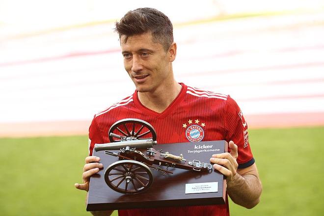 马洛塔谈出售阿什拉夫：决定很艰难，但为了俱乐部不得不这样（马洛塔：卖走阿什拉夫很痛苦，但为俱乐部必须如此）