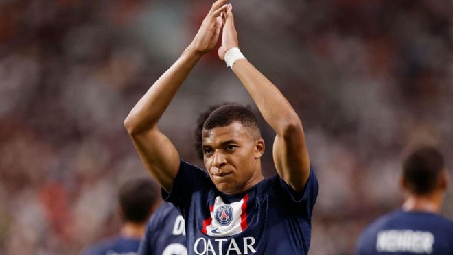 骑士加时险胜对手（骑士加时艰难击败对手）