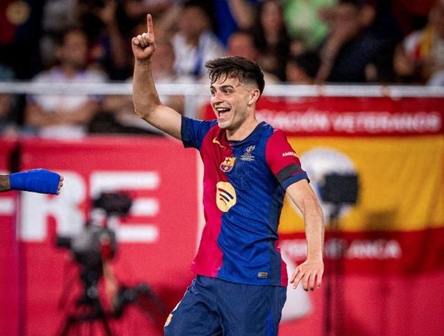 是否考虑过让凯恩休息？图赫尔：我知道他在冬天会有假期（图赫尔谈凯恩轮休：冬季他会有假期）