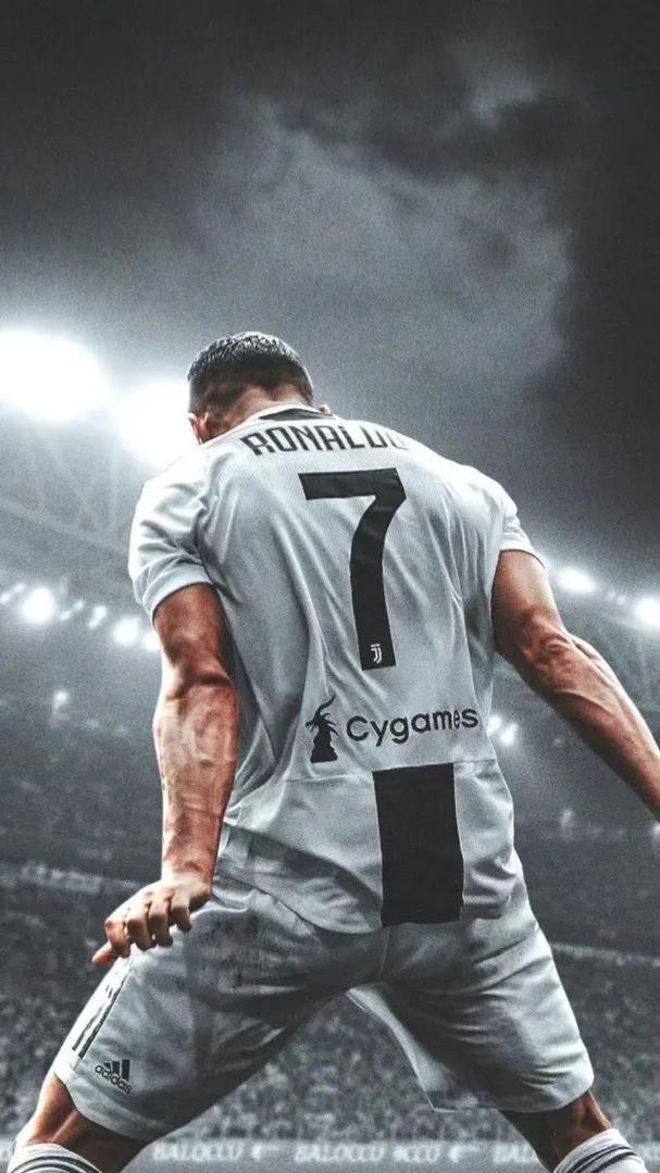 葡媒：C罗已被葡萄牙豁免离开集训营，目前返回了沙特（葡萄牙媒体：C罗获准离开国家队集训，已返回沙特阿拉伯）