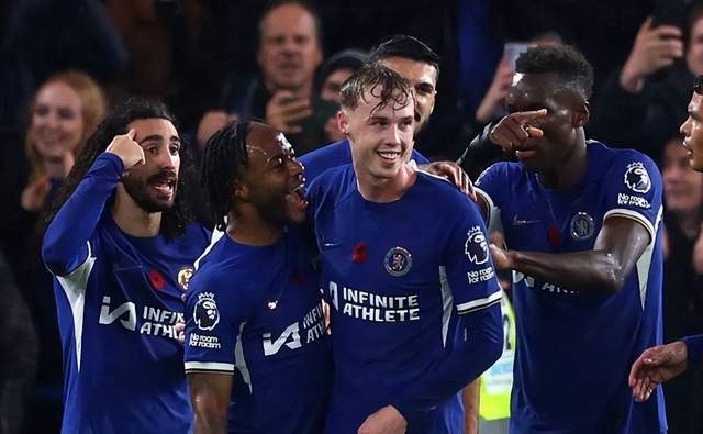 斯卢茨基：与广岛一战势均力敌，虽未取胜但对比赛质量满意（斯卢茨基：对阵广岛不落下风，虽未能取胜仍满意比赛水准）