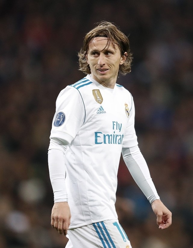 意媒：国米想引进一名年轻中卫，目前共有3个目标（意媒称国米追逐年轻中卫，目标锁定三人）